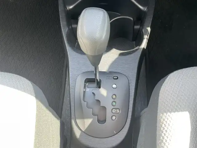 トヨタ ヴィッツ F Mパッケージ 島根県 2014(平26)年 3.8万km シルバーM 純正CDオーディオ/ETC/純正フロアマット