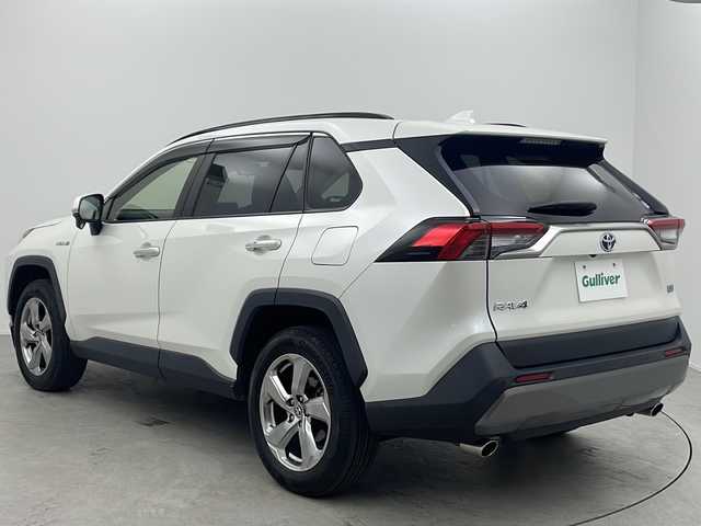 トヨタ ＲＡＶ４ ハイブリッドG 大阪府 2019(令1)年 6.1万km ホワイトパールクリスタルシャイン 純正9インチナビ/・フルセグTV/・BT AUDIO/バックカメラ/ビルドインETC/レザーシート/シートヒーター/デジタルインナーミラー/BSM/パワーバックドア/置くだけ充電/ドライブレコーダー