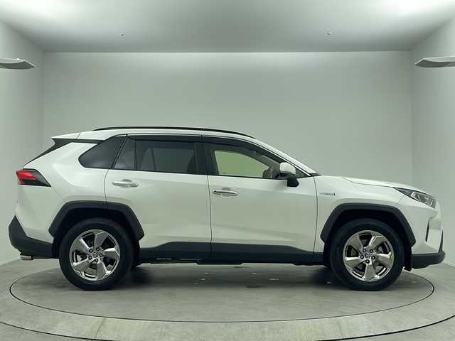 トヨタ ＲＡＶ４ ハイブリッドG 大阪府 2019(令1)年 6.1万km ホワイトパールクリスタルシャイン 純正9インチナビ/・フルセグTV/・BT AUDIO/バックカメラ/ビルドインETC/レザーシート/シートヒーター/デジタルインナーミラー/BSM/パワーバックドア/置くだけ充電/ドライブレコーダー