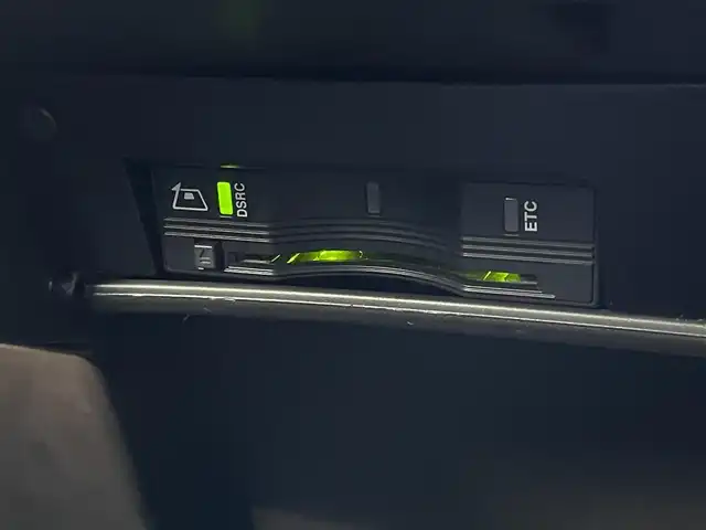 クライスラー・ジープ ジープ レネゲード マットグリーン 長野県 2018(平30)年 6万km Ｄグリーン 100台限定車/　4WD/　BSM/　クルコン/　LKA/　純正ナビ(AM/FMBT/TV/USB/AUX)/　バックカメラ/　純正17インチAW/　ルーフキャリア/　フォグランプ/　オートライト/　ドラレコ/　ルーフレール/　ETC/　プッシュスタート