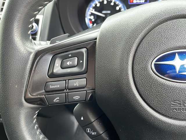 スバル レヴォーグ 1．6GTアイサイト Vスポーツ 山口県 2019(令1)年 2.8万km クリスタルブラックシリカ ワンオーナー/純正ナビ/DVD/BD/CD/SD/MSV/BT/フルセグTV/フロント/サイド/バックカメラ/純正LEDヘッドライト/純正フォグランプ/オートライト/純正１８インチアルミホイール/ダウンサス/右前席パワーシート/前席シートヒーター/革巻きステアリング/ステアリングスイッチ/パドルシフト/クルーズコントロール/アイサイト/LKA/BSM/横滑り防止/アイドリングストップ/スマートキー×２/純正フロアマット/ETC/電動格納ウインカードアミラー