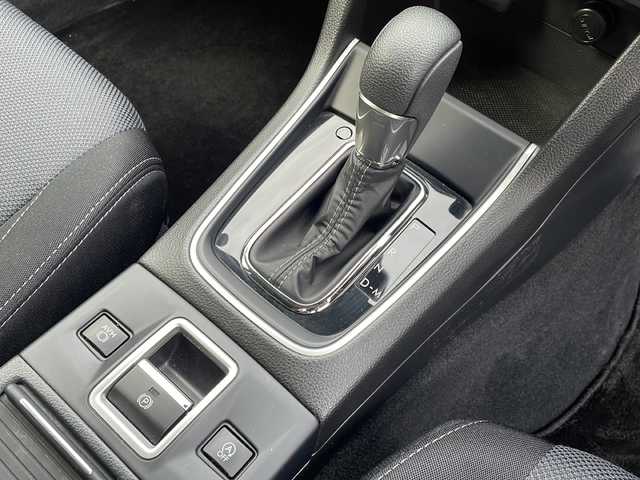 スバル レヴォーグ 1．6GTアイサイト Vスポーツ 山口県 2019(令1)年 2.8万km クリスタルブラックシリカ ワンオーナー/純正ナビ/DVD/BD/CD/SD/MSV/BT/フルセグTV/フロント/サイド/バックカメラ/純正LEDヘッドライト/純正フォグランプ/オートライト/純正１８インチアルミホイール/ダウンサス/右前席パワーシート/前席シートヒーター/革巻きステアリング/ステアリングスイッチ/パドルシフト/クルーズコントロール/アイサイト/LKA/BSM/横滑り防止/アイドリングストップ/スマートキー×２/純正フロアマット/ETC/電動格納ウインカードアミラー