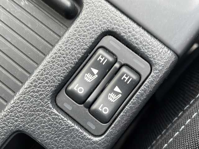 スバル レヴォーグ 1．6GTアイサイト Vスポーツ 山口県 2019(令1)年 2.8万km クリスタルブラックシリカ ワンオーナー/純正ナビ/DVD/BD/CD/SD/MSV/BT/フルセグTV/フロント/サイド/バックカメラ/純正LEDヘッドライト/純正フォグランプ/オートライト/純正１８インチアルミホイール/ダウンサス/右前席パワーシート/前席シートヒーター/革巻きステアリング/ステアリングスイッチ/パドルシフト/クルーズコントロール/アイサイト/LKA/BSM/横滑り防止/アイドリングストップ/スマートキー×２/純正フロアマット/ETC/電動格納ウインカードアミラー