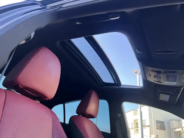 レクサス ＩＳ 300 バージョンL 広島県 2020(令2)年 5万km グラファイトブラックガラスフレーク 新車ワンオーナー/走行距離49103km（入庫時）/ムーンルーフ（メーカーオプション）/純正19インチ5本マルチスポークアルミホイール/3連フルLEDヘッドランプ/ダークローズレザーシート/運転席＆助手席/・パワーシート/・シートヒーター/・ベンチレーション/運転席ポジションメモリー/ブラック本木製革巻きコンビステアリングホイール/パドルシフト/ステアリングヒーター/純正メモリーナビ/・10.3インチタッチワイドディスプレイ/・フルセグテレビ/・バックモニター/・Blu-ray＆DVD＆CD再生可/・プレミアムサウンドシステム/ビルトインETC2.0/ドライブモードセレクト（ECO/NORMAL/SPORT）/セーフティシステムプラス/・プリクラッシュセーフティ/・レーントレーシングアシスト/・オートマチックハイビーム/・レーダークルーズコントロール/・ロードサインアシスト/・先行車発進告知機能/・ドライバー異常時対応システム/ブラインドスポットモニター/パーキングサポートブレーキ/フロアマット/スマートキー×2/カードキー/新車保証書有/取扱説明書有