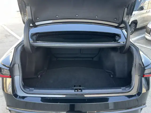 レクサス ＩＳ 300 バージョンL 広島県 2020(令2)年 5万km グラファイトブラックガラスフレーク 新車ワンオーナー/走行距離49103km（入庫時）/ムーンルーフ（メーカーオプション）/純正19インチ5本マルチスポークアルミホイール/3連フルLEDヘッドランプ/ダークローズレザーシート/運転席＆助手席/・パワーシート/・シートヒーター/・ベンチレーション/運転席ポジションメモリー/ブラック本木製革巻きコンビステアリングホイール/パドルシフト/ステアリングヒーター/純正メモリーナビ/・10.3インチタッチワイドディスプレイ/・フルセグテレビ/・バックモニター/・Blu-ray＆DVD＆CD再生可/・プレミアムサウンドシステム/ビルトインETC2.0/ドライブモードセレクト（ECO/NORMAL/SPORT）/セーフティシステムプラス/・プリクラッシュセーフティ/・レーントレーシングアシスト/・オートマチックハイビーム/・レーダークルーズコントロール/・ロードサインアシスト/・先行車発進告知機能/・ドライバー異常時対応システム/ブラインドスポットモニター/パーキングサポートブレーキ/フロアマット/スマートキー×2/カードキー/新車保証書有/取扱説明書有