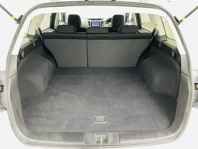 スバル レガシィ ツーリングワゴン 2．5iアイサイト 福島県 2012(平24)年 7.6万km サテンホワイトパール アイサイト/・衝突軽減ブレーキ/・レーダークルーズコントロール/・AT誤発進抑制制御/・車線逸脱、ふらつき警報/社外ナビ /・バックカメラ/・ETC/・フルセグTV /・CD/DVD/・Bluetooth/・FM/AM/・SD/・USB/前席パワーシート/HIDヘッドライト/・オートライト/・フォグランプ /・リアフォグランプ/純正アルミホイール/純正フロアマット/純正ドアバイザー /ウィンカーミラー/電格ミラー/アイドリングストップ/ヒルクライムアシスト/MTモード付AT