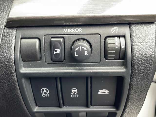 スバル レガシィ ツーリングワゴン 2．5iアイサイト 新潟県 2012(平24)年 7.6万km サテンホワイトパール 社外ナビ(AVIC-ZH99)/(AM/FM/CD/DVD/Bluetooth)/フルセグTV/アイサイト/・衝突軽減ブレーキ/・レーダークルーズコントロール/・AT誤発進抑制制御/・レーンキープアシスト/バックカメラ/ETC/D/N席パワーシート/HIDヘッドライト/純正アルミホイール/純正フロアマット/純正ドアバイザー /ウィンカーミラー/電動格納ミラー/アイドリングストップ/ヒルクライムアシスト/MTモード付AT/プッシュスタート/スマートキー