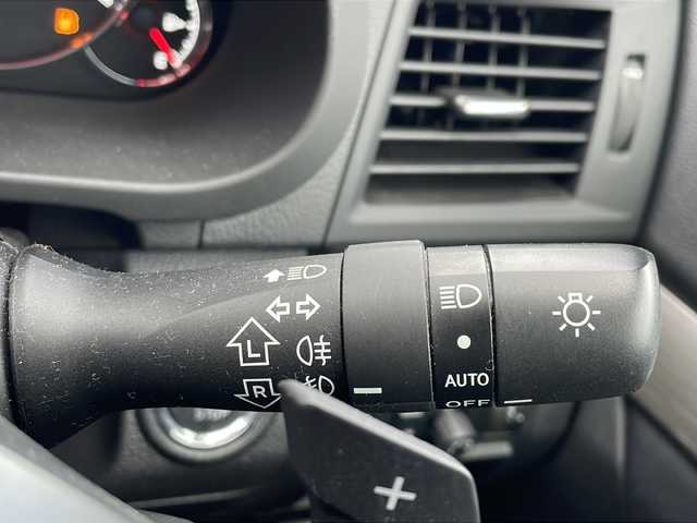 スバル レガシィ ツーリングワゴン 2．5iアイサイト 新潟県 2012(平24)年 7.6万km サテンホワイトパール 社外ナビ(AVIC-ZH99)/(AM/FM/CD/DVD/Bluetooth)/フルセグTV/アイサイト/・衝突軽減ブレーキ/・レーダークルーズコントロール/・AT誤発進抑制制御/・レーンキープアシスト/バックカメラ/ETC/D/N席パワーシート/HIDヘッドライト/純正アルミホイール/純正フロアマット/純正ドアバイザー /ウィンカーミラー/電動格納ミラー/アイドリングストップ/ヒルクライムアシスト/MTモード付AT/プッシュスタート/スマートキー