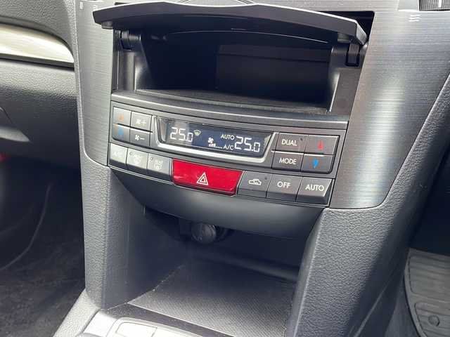 スバル レガシィ ツーリングワゴン 2．5iアイサイト 新潟県 2012(平24)年 7.6万km サテンホワイトパール 社外ナビ(AVIC-ZH99)/(AM/FM/CD/DVD/Bluetooth)/フルセグTV/アイサイト/・衝突軽減ブレーキ/・レーダークルーズコントロール/・AT誤発進抑制制御/・レーンキープアシスト/バックカメラ/ETC/D/N席パワーシート/HIDヘッドライト/純正アルミホイール/純正フロアマット/純正ドアバイザー /ウィンカーミラー/電動格納ミラー/アイドリングストップ/ヒルクライムアシスト/MTモード付AT/プッシュスタート/スマートキー