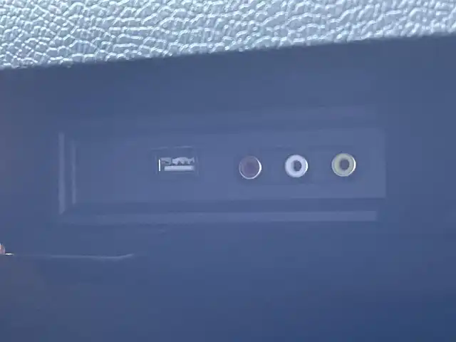 フォルクスワーゲン ゴルフ R 群馬県 2012(平24)年 8.3万km ライジングブルーメタリック 純正SDナビ/CD・DVD・SD/USB・Bluetooth・AUX/バックカメラ/ステアリングリモコン/パドルシフト/革巻付ステアリング/sport/comfortモード/GolfR用バケットシート/D/N席シートヒーター/純正アルミホイール/LEDオートライト/ETC