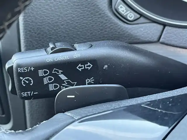 フォルクスワーゲン ゴルフ R 群馬県 2012(平24)年 8.3万km ライジングブルーメタリック 純正SDナビ/CD・DVD・SD/USB・Bluetooth・AUX/バックカメラ/ステアリングリモコン/パドルシフト/革巻付ステアリング/sport/comfortモード/GolfR用バケットシート/D/N席シートヒーター/純正アルミホイール/LEDオートライト/ETC