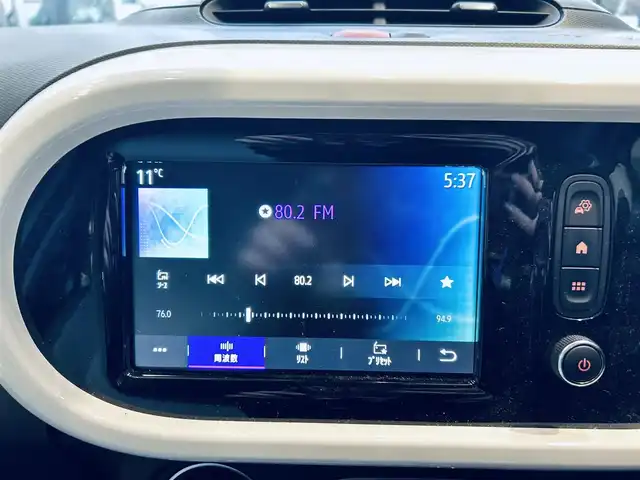 ルノー トゥインゴ S 大阪府 2020(令2)年 3万km 緑 純正ディスプレイオーディオ/applecarplay/バックカメラ/AUX/USB/Bluetooth/15インチホイール/レーンアシスト/オートライト/リモコンキー/クリアランスソナー/クルーズコントロール/アイドリングストップ