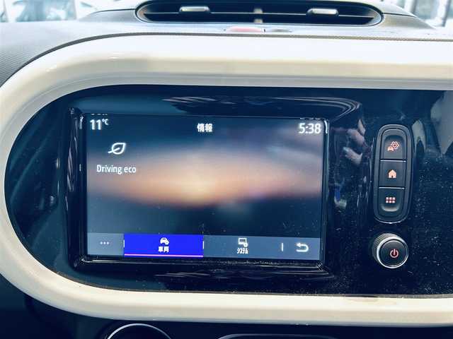 ルノー トゥインゴ S 大阪府 2020(令2)年 3万km 緑 純正ディスプレイオーディオ/applecarplay/バックカメラ/AUX/USB/Bluetooth/15インチホイール/レーンアシスト/オートライト/リモコンキー/クリアランスソナー/クルーズコントロール/アイドリングストップ