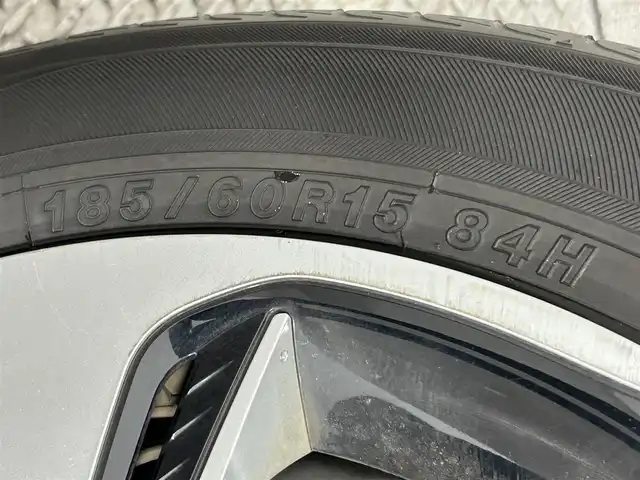 トヨタ シエンタ G クエロ 大阪府 2019(平31)年 5.3万km ブラックマイカ/センシュアルレッドマイカ 純正ナビ(地デジ/CD再生/Bluetooth) バックカメラ ETC 両側パワースライドドア 衝突軽減 トヨタセーフティセンス ハーフレザー シートヒーター ハンドルヒーター ドラレコ