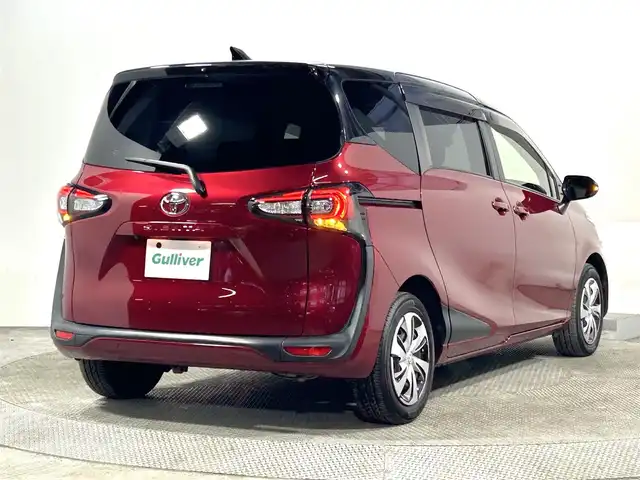 トヨタ シエンタ G クエロ 大阪府 2019(平31)年 5.3万km ブラックマイカ/センシュアルレッドマイカ 純正ナビ(地デジ/CD再生/Bluetooth) バックカメラ ETC 両側パワースライドドア 衝突軽減 トヨタセーフティセンス ハーフレザー シートヒーター ハンドルヒーター ドラレコ
