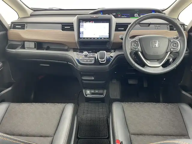 ホンダ フリード ハイブリット クロスター ホンダセンシング 埼玉県 2020(令2)年 3.8万km プレミアムクリスタルレッドM ￥純正9インチナビ・LEDライト・フリップダウンモニター・ETC・エンジンスターター・レーダークルーズコントロール・追従走行機能・HDMI・USB・AAC・スタッドレスタイヤ・3列シート・ドライブレコーダー・衝突被害支援システム・両側パワースライドドア・フルセグテレビ・バックカメラ・/プッシュスタート