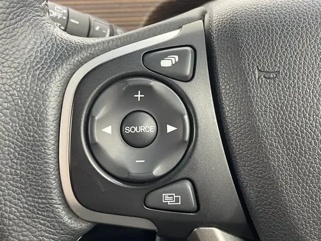 ホンダ フリード ハイブリット クロスター ホンダセンシング 埼玉県 2020(令2)年 3.8万km プレミアムクリスタルレッドM ￥純正9インチナビ・LEDライト・フリップダウンモニター・ETC・エンジンスターター・レーダークルーズコントロール・追従走行機能・HDMI・USB・AAC・スタッドレスタイヤ・3列シート・ドライブレコーダー・衝突被害支援システム・両側パワースライドドア・フルセグテレビ・バックカメラ・/プッシュスタート