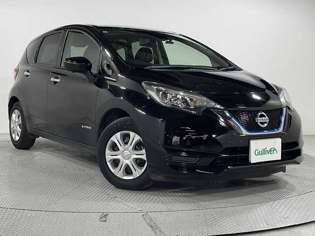日産 ノート e－パワー X 広島県 2017(平29)年 5.5万km スーパーブラック 純正ナビ/アラウンドビューモニター/インテリジェントルームミラー/エマージェンシーブレーキ/車線逸脱防止支援/踏み間違い衝突防止アシスト/LEDヘッドランプ/ETC/スマートキー