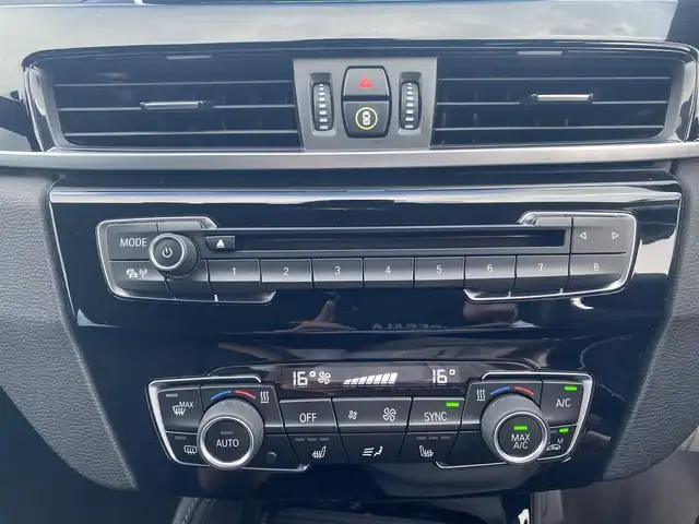 ＢＭＷ Ｘ１ xDrive 18d xライン 福岡県 2018(平30)年 2万km 青 ・純正HDDナビ/USB/Bluetooth/CD/DVD/・バックカメラ/・ハーフレザーシート/シートヒーター/・ドライブレコーダー/・ETC/・純正18AW/・プッシュスタート/・パーキングアシスト/・アイドリングストップ/・スマートキー/・スペアキー/・オートライト/・LEDライト/・保証書/・取扱説明書