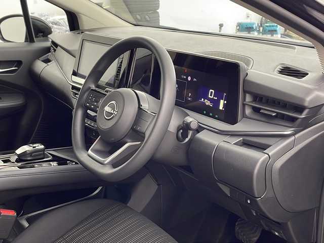 日産 ノート X 兵庫県 2024(令6)年 0.8万km スーパーブラック ・純正ディスプレイオーディオ/・Bluetooth/android Auto/Apple car play/HDMI/・バックカメラ/・プリクラッシュセーフティ/・車線逸脱警報システム/・横滑り防止装置/・クリアランスソナー/・インテリジェントエンジンブレーキ/・標識検知支援/・LEDオートライト/・前後ドライブレコーダー/・ビルトインETC/・スマートキー/・W＋サイドエアバッグ