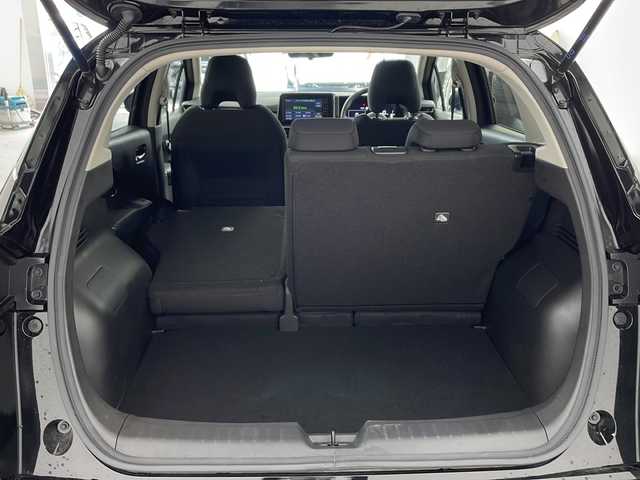 日産 ノート X 兵庫県 2024(令6)年 0.8万km スーパーブラック ・純正ディスプレイオーディオ/・Bluetooth/android Auto/Apple car play/HDMI/・バックカメラ/・プリクラッシュセーフティ/・車線逸脱警報システム/・横滑り防止装置/・クリアランスソナー/・インテリジェントエンジンブレーキ/・標識検知支援/・LEDオートライト/・前後ドライブレコーダー/・ビルトインETC/・スマートキー/・W＋サイドエアバッグ