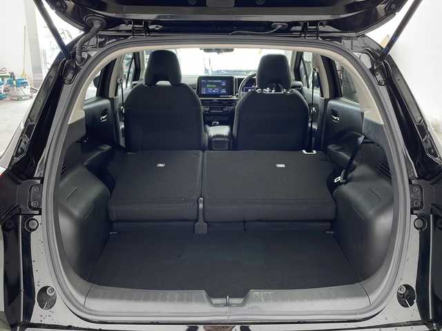 日産 ノート X 兵庫県 2024(令6)年 0.8万km スーパーブラック ・純正ディスプレイオーディオ/・Bluetooth/android Auto/Apple car play/HDMI/・バックカメラ/・プリクラッシュセーフティ/・車線逸脱警報システム/・横滑り防止装置/・クリアランスソナー/・インテリジェントエンジンブレーキ/・標識検知支援/・LEDオートライト/・前後ドライブレコーダー/・ビルトインETC/・スマートキー/・W＋サイドエアバッグ