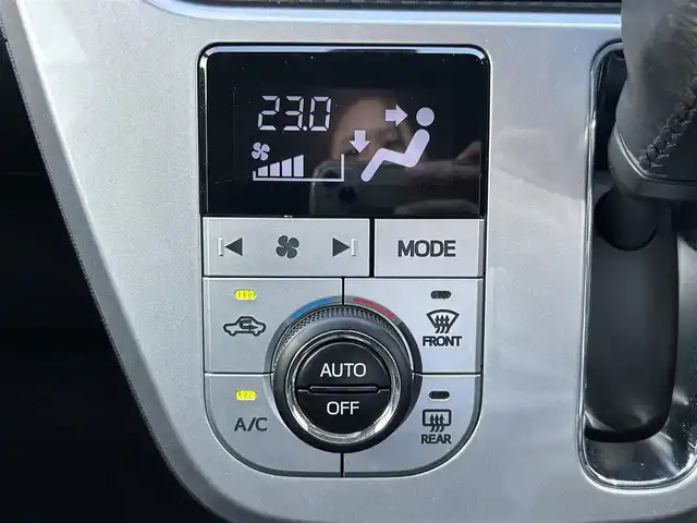 ダイハツ キャスト アクティバ GターボプライムコレSAⅡ 静岡県 2017(平29)年 0.9万km ブラックマイカメタリック 純正ナビ/　（フルセグTV/Bluetooth/DVD）/スマートアシスト/衝突被害軽減ブレーキ/横滑り防止装置/リアコーナーセンサー/バックカメラ/プッシュスタート/スマートキー/前後ドライブレコーダー/ETC/ベンチシート/純正15インチアルミホイール/LEDヘッドライト