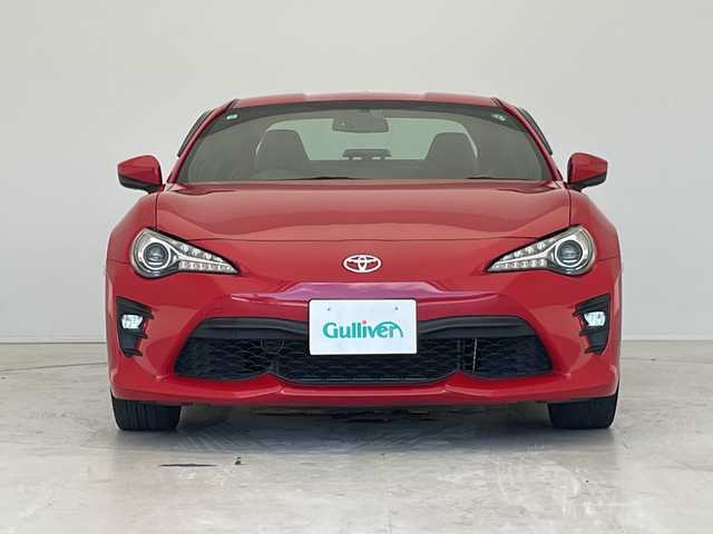トヨタ ８６ GT リミテッド 愛知県 2017(平29)年 4.2万km ピュアレッド 純正ナビ ＳＤカードなし/リアスポイラー/クルーズコントロール/シートヒーター/バックカメラ/純正アルミホイール/LEDヘッドライト/パドルシフト/オートライト/ドライブレコーダー/ETC/ステアリングスイッチ/スマートキー/プッシュスタート