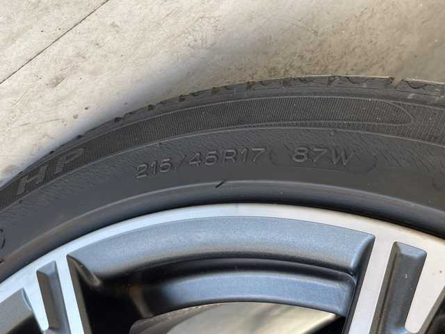 トヨタ ８６ GT リミテッド 愛知県 2017(平29)年 4.2万km ピュアレッド 純正ナビ ＳＤカードなし/リアスポイラー/クルーズコントロール/シートヒーター/バックカメラ/純正アルミホイール/LEDヘッドライト/パドルシフト/オートライト/ドライブレコーダー/ETC/ステアリングスイッチ/スマートキー/プッシュスタート