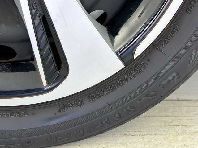 トヨタ シエンタ ファンベースG クエロ 愛知県 2021(令3)年 4.1万km ベージュ ワンオーナー/禁煙車/純正メモリナビ・フルセグTV/CD・DVD・Bluetooth再生/純正フリップダウンモニター/パノラマビューモニター/両側パワースライドドア/LEDヘッドライト/フォグランプ/クリアランスソナー/ハーフレザーシート/オートエアコン/プリクラッシュセーフティ