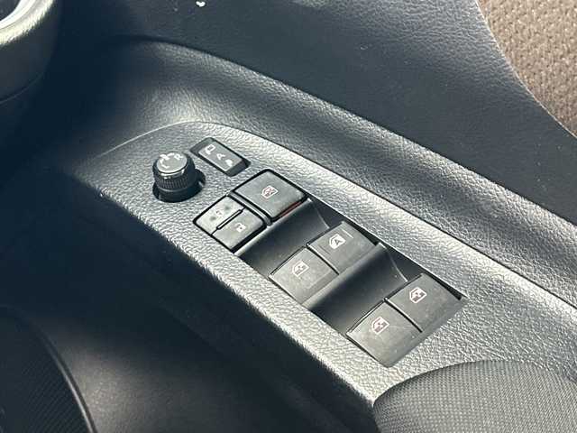 トヨタ シエンタ ファンベースG クエロ 愛知県 2021(令3)年 4.1万km ベージュ ワンオーナー/禁煙車/純正メモリナビ・フルセグTV/CD・DVD・Bluetooth再生/純正フリップダウンモニター/パノラマビューモニター/両側パワースライドドア/LEDヘッドライト/フォグランプ/クリアランスソナー/ハーフレザーシート/オートエアコン/プリクラッシュセーフティ