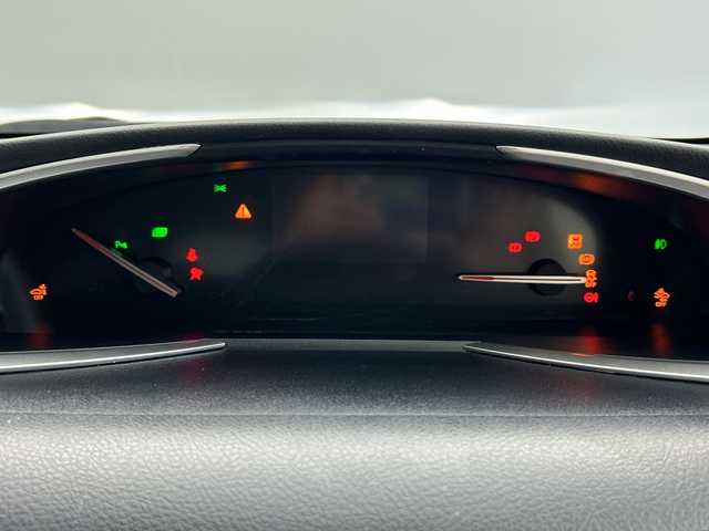 トヨタ シエンタ ファンベースG クエロ 愛知県 2021(令3)年 4.1万km ベージュ ワンオーナー/禁煙車/純正メモリナビ・フルセグTV/CD・DVD・Bluetooth再生/純正フリップダウンモニター/パノラマビューモニター/両側パワースライドドア/LEDヘッドライト/フォグランプ/クリアランスソナー/ハーフレザーシート/オートエアコン/プリクラッシュセーフティ