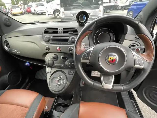 アバルト ５９５ コンペティツィオーネ 熊本県 2016(平28)年 4.8万km 黒 禁煙車　/ターボ　/純正オーディオ（ＣＤ・ＡＭ・ＦＭ）/ＥＴＣ　/パドルシフト　/横滑り防止　/パワーステアリング　/パワーウィンドウ　/ハーフレザーシート　/純正フロアマット　/純正１７インチＡＷ/リモコンキー/保証書　/取扱説明書