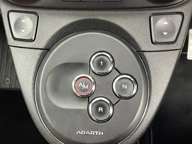 アバルト ５９５ コンペティツィオーネ 熊本県 2016(平28)年 4.8万km 黒 禁煙車　/ターボ　/純正オーディオ（ＣＤ・ＡＭ・ＦＭ）/ＥＴＣ　/パドルシフト　/横滑り防止　/パワーステアリング　/パワーウィンドウ　/ハーフレザーシート　/純正フロアマット　/純正１７インチＡＷ/リモコンキー/保証書　/取扱説明書