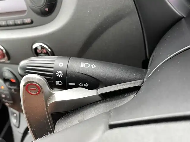 アバルト ５９５ コンペティツィオーネ 熊本県 2016(平28)年 4.8万km 黒 禁煙車　/ターボ　/純正オーディオ（ＣＤ・ＡＭ・ＦＭ）/ＥＴＣ　/パドルシフト　/横滑り防止　/パワーステアリング　/パワーウィンドウ　/ハーフレザーシート　/純正フロアマット　/純正１７インチＡＷ/リモコンキー/保証書　/取扱説明書