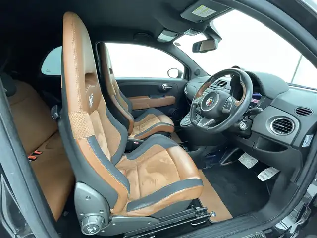 アバルト ５９５ コンペティツィオーネ 熊本県 2016(平28)年 4.8万km 黒 禁煙車　/ターボ　/純正オーディオ（ＣＤ・ＡＭ・ＦＭ）/ＥＴＣ　/パドルシフト　/横滑り防止　/パワーステアリング　/パワーウィンドウ　/ハーフレザーシート　/純正フロアマット　/純正１７インチＡＷ/リモコンキー/保証書　/取扱説明書