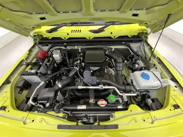 スズキ ジムニー XC 滋賀県 2025(令7)年 0.1万km キネティックイエロー 社外ディスプレイオーディオ/Bluetooth/AppleCarPlay/AndroidAuto/５MT/パートタイム4WD/LED/AHB/レーンキープ/クルーズコントロール/コーナーセンサー/D/Nシートヒーター/HDC/社外フロアマット/プッシュスタート/スマートキー/ステアリングリモコン/ビルトインETC