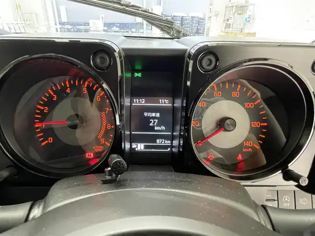 スズキ ジムニー XC 滋賀県 2025(令7)年 0.1万km キネティックイエロー 社外ディスプレイオーディオ/Bluetooth/AppleCarPlay/AndroidAuto/５MT/パートタイム4WD/LED/AHB/レーンキープ/クルーズコントロール/コーナーセンサー/D/Nシートヒーター/HDC/社外フロアマット/プッシュスタート/スマートキー/ステアリングリモコン/ビルトインETC