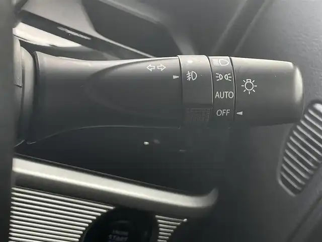 スズキ スペーシア カスタム XS ターボ 青森県 2018(平30)年 4.4万km ピュアホワイトP 4WD/純正メモリナビ/（BT／AM／FM／DVD）/全周囲方位カメラ/両側パワースライド/全席シートヒーター/社外エンジンスターター/ドライブレコーダー（前方）/LEDヘッドライト/オートライト/アシストハイビーム/衝突軽減システム