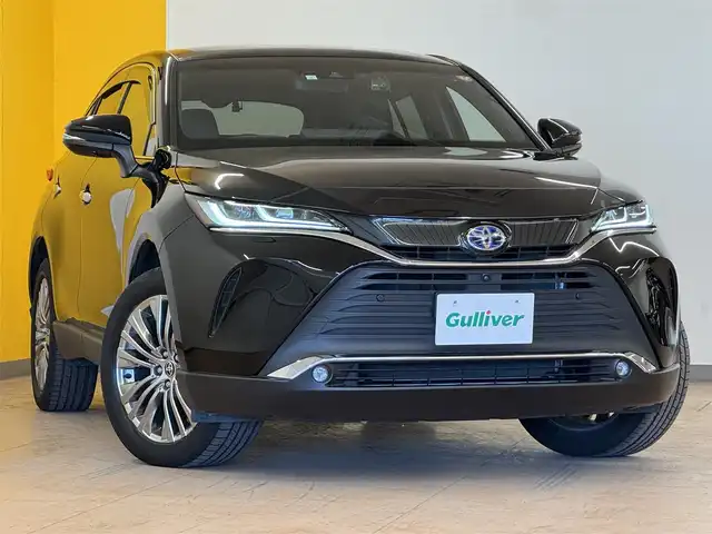 トヨタ ハリアー ハイブリッド Z レザーパッケージ 群馬県 2023(令5)年 7.3万km ブラック パノラマルーフ/JBL/トヨタセーフティセンス/・アダプティブクルーズコントロール/・プリクラッシュセーフティ/・レーントレーシングアシスト/・パーキングサポートブレーキ/・ブラインドスポットモニター/・オートハイビーム/純正12.3インチナビ/　　フルセグ/BT/FM/AM/    USB/Miracast/    AppleCarPlay/AndroidAuto/パノラミックビューモニター/ヘッドアップディスプレイ/パワーバックドア/デジタルインナーミラー/前席パワーシート/前席シートヒーター/前席エアーシート/ステアリングヒーター/オートLEDヘッドライト/前後ドライブレコーダー/ビルドインETC2.0