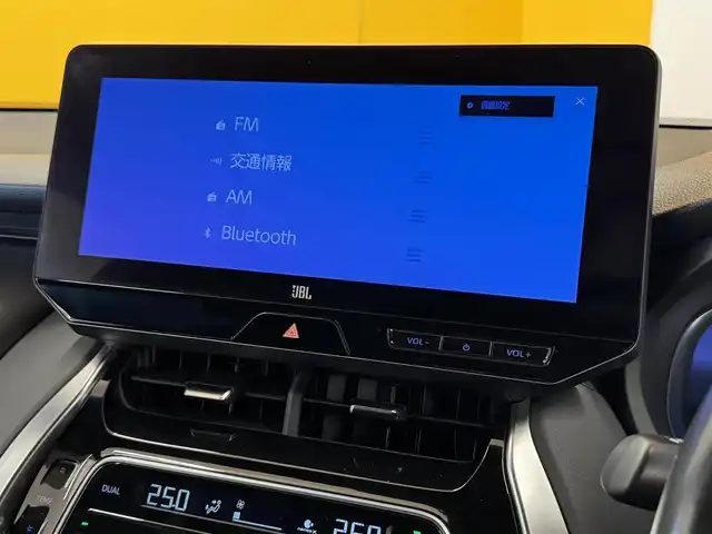 トヨタ ハリアー ハイブリッド Z レザーパッケージ 群馬県 2023(令5)年 7.3万km ブラック パノラマルーフ/JBL/トヨタセーフティセンス/・アダプティブクルーズコントロール/・プリクラッシュセーフティ/・レーントレーシングアシスト/・パーキングサポートブレーキ/・ブラインドスポットモニター/・オートハイビーム/純正12.3インチナビ/　　フルセグ/BT/FM/AM/    USB/Miracast/    AppleCarPlay/AndroidAuto/パノラミックビューモニター/ヘッドアップディスプレイ/パワーバックドア/デジタルインナーミラー/前席パワーシート/前席シートヒーター/前席エアーシート/ステアリングヒーター/オートLEDヘッドライト/前後ドライブレコーダー/ビルドインETC2.0