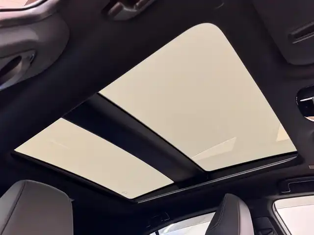 トヨタ ハリアー ハイブリッド Z レザーパッケージ 群馬県 2023(令5)年 7.3万km ブラック パノラマルーフ/JBL/トヨタセーフティセンス/・アダプティブクルーズコントロール/・プリクラッシュセーフティ/・レーントレーシングアシスト/・パーキングサポートブレーキ/・ブラインドスポットモニター/・オートハイビーム/純正12.3インチナビ/　　フルセグ/BT/FM/AM/    USB/Miracast/    AppleCarPlay/AndroidAuto/パノラミックビューモニター/ヘッドアップディスプレイ/パワーバックドア/デジタルインナーミラー/前席パワーシート/前席シートヒーター/前席エアーシート/ステアリングヒーター/オートLEDヘッドライト/前後ドライブレコーダー/ビルドインETC2.0