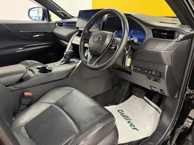 トヨタ ハリアー ハイブリッド Z レザーパッケージ 群馬県 2023(令5)年 7.3万km ブラック パノラマルーフ/JBL/トヨタセーフティセンス/・アダプティブクルーズコントロール/・プリクラッシュセーフティ/・レーントレーシングアシスト/・パーキングサポートブレーキ/・ブラインドスポットモニター/・オートハイビーム/純正12.3インチナビ/　　フルセグ/BT/FM/AM/    USB/Miracast/    AppleCarPlay/AndroidAuto/パノラミックビューモニター/ヘッドアップディスプレイ/パワーバックドア/デジタルインナーミラー/前席パワーシート/前席シートヒーター/前席エアーシート/ステアリングヒーター/オートLEDヘッドライト/前後ドライブレコーダー/ビルドインETC2.0