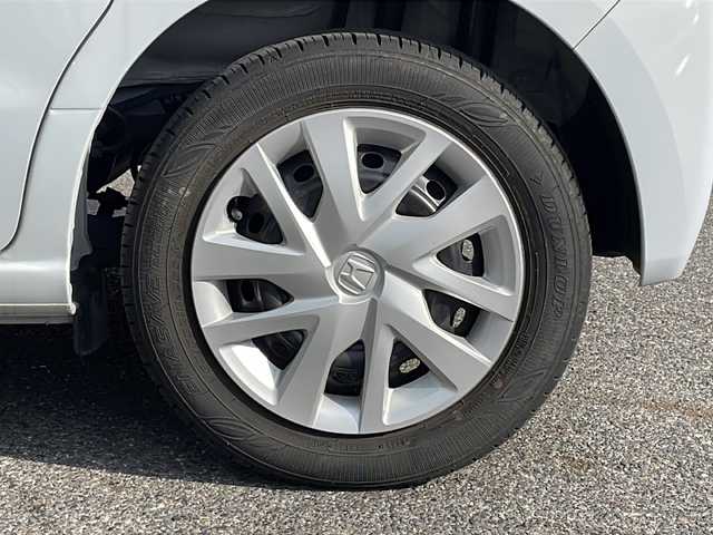 ホンダ Ｎ ＢＯＸ L 愛知県 2023(令5)年 0.5万km プレミアムサンライトホワイトパール /禁煙//純正メモリーナビ（VXM-235Ci）//CD・SD・BT//バックカメラ//パワースライドドア//ETC//前席シートヒーター//衝突軽減ブレーキ（CMBS）//誤発進抑制機能//歩行者事故低減ステアリング//路外逸脱抑制機能///渋滞追従機能付アダプティブクルーズコントロール（ACC）//車線維持支援システム（LKAS）//先行車発進お知らせ機能//標識認識機能//後方誤発進抑制機能//オートハイビーム//LEDオートライト//前後ドライブレコーダー（HDR965GW）//コーナーセンサー//電子ホールド//プッシュスタート//ステアリングスイッチ//チップアップシート//リアロールサンシェイド//シートバックテーブル//ISOFIX//アイドリングストップ//保証書//スペアキー