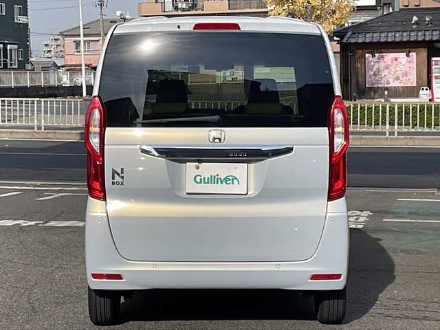 ホンダ Ｎ ＢＯＸ L 愛知県 2023(令5)年 0.5万km プレミアムサンライトホワイトパール /禁煙//純正メモリーナビ（VXM-235Ci）//CD・SD・BT//バックカメラ//パワースライドドア//ETC//前席シートヒーター//衝突軽減ブレーキ（CMBS）//誤発進抑制機能//歩行者事故低減ステアリング//路外逸脱抑制機能///渋滞追従機能付アダプティブクルーズコントロール（ACC）//車線維持支援システム（LKAS）//先行車発進お知らせ機能//標識認識機能//後方誤発進抑制機能//オートハイビーム//LEDオートライト//前後ドライブレコーダー（HDR965GW）//コーナーセンサー//電子ホールド//プッシュスタート//ステアリングスイッチ//チップアップシート//リアロールサンシェイド//シートバックテーブル//ISOFIX//アイドリングストップ//保証書//スペアキー