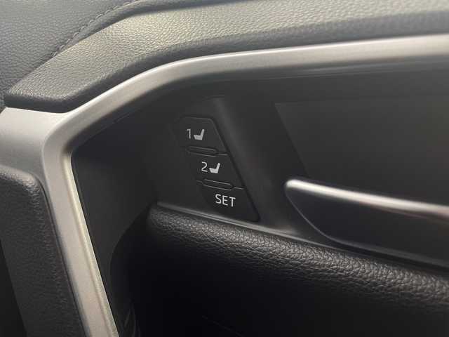 トヨタ ＲＡＶ４ G Zパッケージ 愛知県 2021(令3)年 3.8万km ダークブルーマイカ /純正9インチディスプレイオーディオ//パノラミックビューモニター//Bluetooth・USB・AM・FM・AppleCarPlay・AndroidAuto//ビルトインETC//デジタルインナーミラー//ハンズフリーパワーバックドア//合皮シート//運転席パワーシート//運転席助手席シートヒーター//純正フロアマット//トヨタセーフティセンス//プリクラッシュセーフティ//レーントレーシングアシスト//レーダークルーズコントロール//オートマチックハイビーム//ロードサインアシスト//先行車発進お知らせ//インテリジェントクリアランスソナー//パーキングサポートブレーキ//BSM//ダウンヒルアシストコントロール//ヒススタートアシストコントロール//MTモード付AT//LEDヘッドライト//オートライト//純正ドアバイザー//電動格納ミラー//革巻きステアリング//ステアリングヒーター//ステアリングスイッチ//プッシュスタート//スマートキー