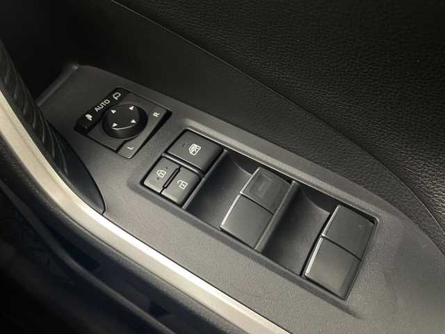 トヨタ ＲＡＶ４ G Zパッケージ 愛知県 2021(令3)年 3.8万km ダークブルーマイカ /純正9インチディスプレイオーディオ//パノラミックビューモニター//Bluetooth・USB・AM・FM・AppleCarPlay・AndroidAuto//ビルトインETC//デジタルインナーミラー//ハンズフリーパワーバックドア//合皮シート//運転席パワーシート//運転席助手席シートヒーター//純正フロアマット//トヨタセーフティセンス//プリクラッシュセーフティ//レーントレーシングアシスト//レーダークルーズコントロール//オートマチックハイビーム//ロードサインアシスト//先行車発進お知らせ//インテリジェントクリアランスソナー//パーキングサポートブレーキ//BSM//ダウンヒルアシストコントロール//ヒススタートアシストコントロール//MTモード付AT//LEDヘッドライト//オートライト//純正ドアバイザー//電動格納ミラー//革巻きステアリング//ステアリングヒーター//ステアリングスイッチ//プッシュスタート//スマートキー