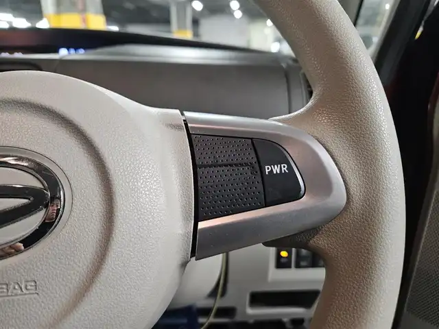 ダイハツ タント X SA Ⅲ 愛媛県 2017(平29)年 3.9万km 赤 〇社外ナビ（BL/TV/CD/DVD）/〇バックカメラ/〇片側パワースライドドア/〇スマートアシスト３/〇アイドリングストップ/〇ドライブレコーダー/〇シートヒーター/〇オートライト/〇オートエアコン/〇スマートキー/〇禁煙車