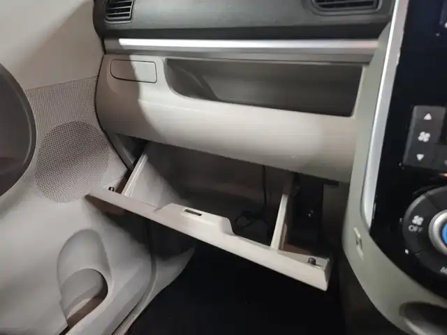 ダイハツ タント X SA Ⅲ 愛媛県 2017(平29)年 3.9万km 赤 〇社外ナビ（BL/TV/CD/DVD）/〇バックカメラ/〇片側パワースライドドア/〇スマートアシスト３/〇アイドリングストップ/〇ドライブレコーダー/〇シートヒーター/〇オートライト/〇オートエアコン/〇スマートキー/〇禁煙車