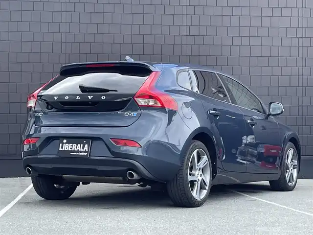 ボルボ Ｖ４０ D4 モメンタム 三重県 2016(平28)年 4.7万km デニムブルーメタリック ワンオーナー/ＡＣＣ/衝突軽減/シティセーフ/ＢＬＩＳ/純正ナビ/バックカメラ/フルセグＴＶ/Ｂｌｕｅｔｏｏｔｈ/パワーシート/シートメモリー機能/社外ドライブレコーダー /ETC車載器 /純正17インチアルミホイール